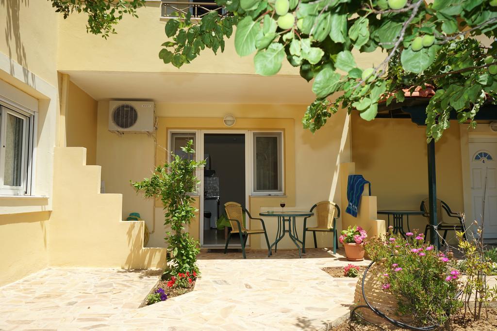 Apartment Manos