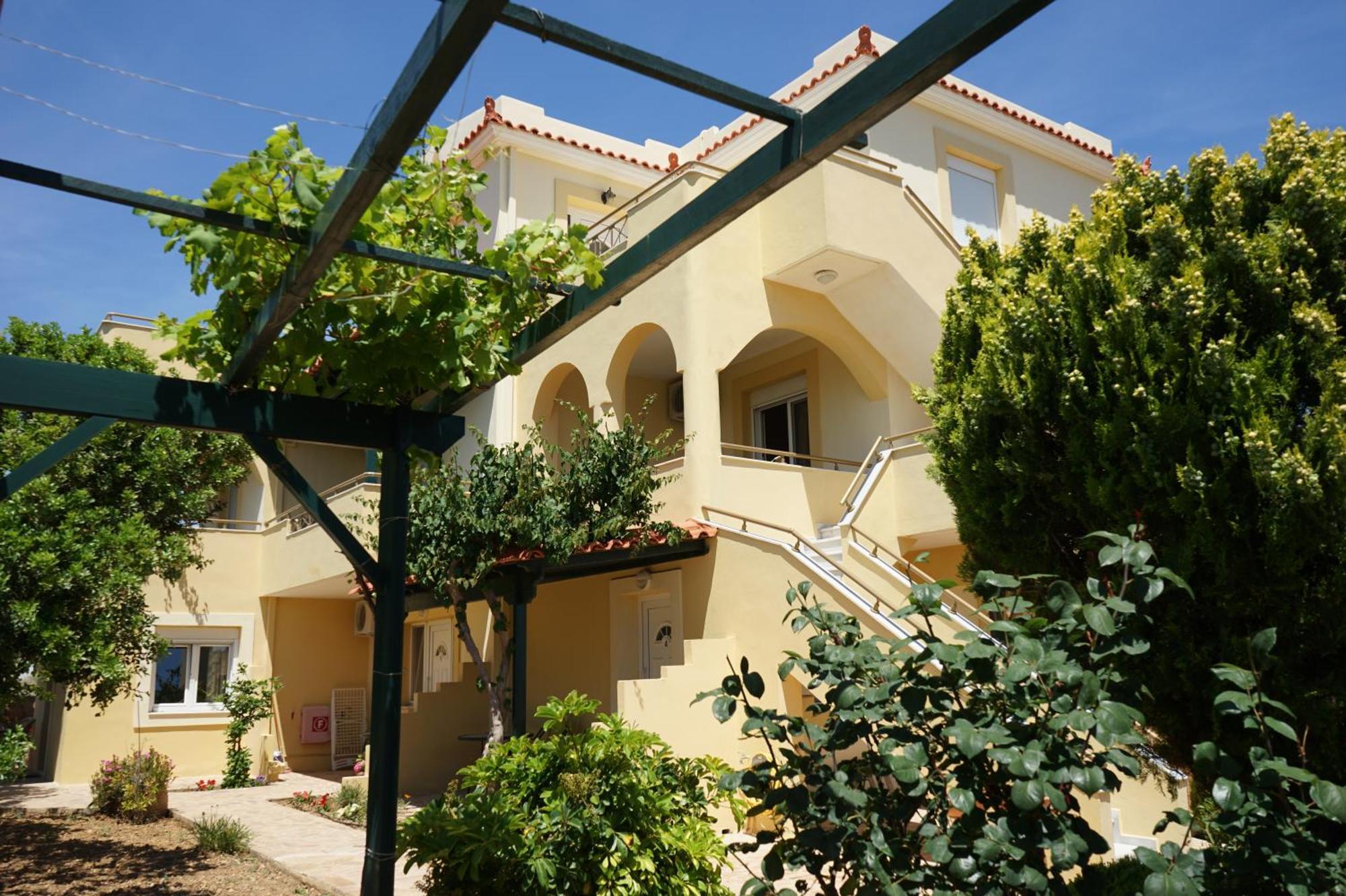 Apartment Manos